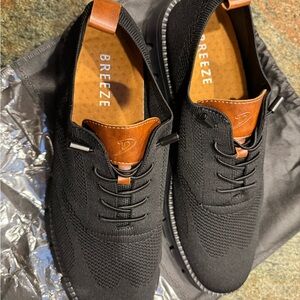 Men's Black Knit Sneakers